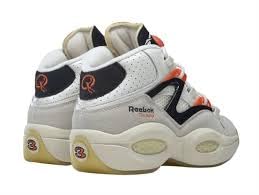 Men Shoes Reebok - รองเท้าผู้ชายรุ่น Question Pump Pump Universe จาก