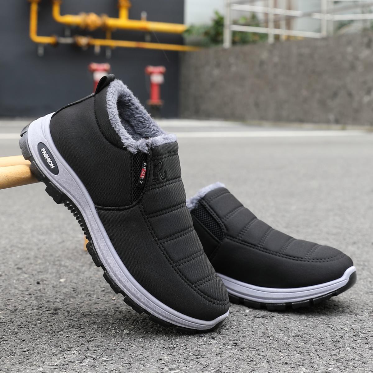 Winter Boot Insulated - บุด้วยผ้าฟลีซและให้ความอบอุ่น มีสไตล์และใช้งานได้หลากหลาย รองเท้าบูทหิมะสำหรับผู้ชายที่มีน้ำหนักเบาและดีไซน์เรียบง่าย