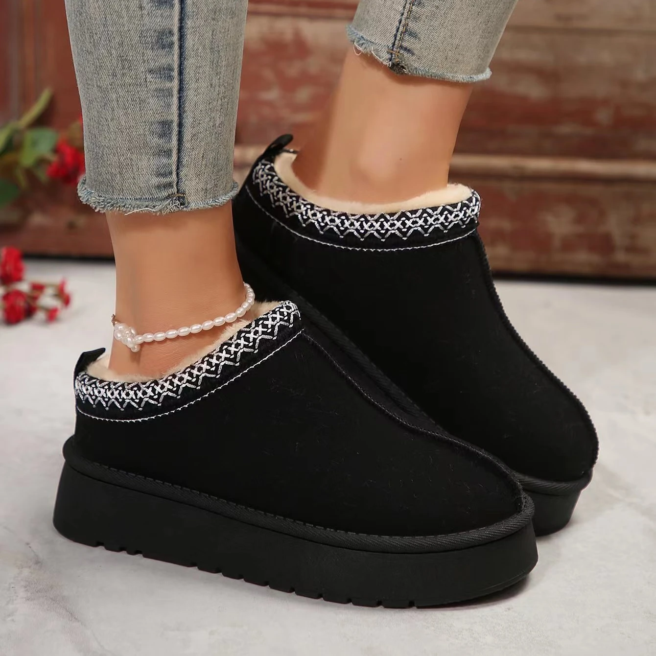 Designer ฤดูหนาวรองเท้าแตะ Ult - Winter Boot Insulated บทวิจารณ์และราคา